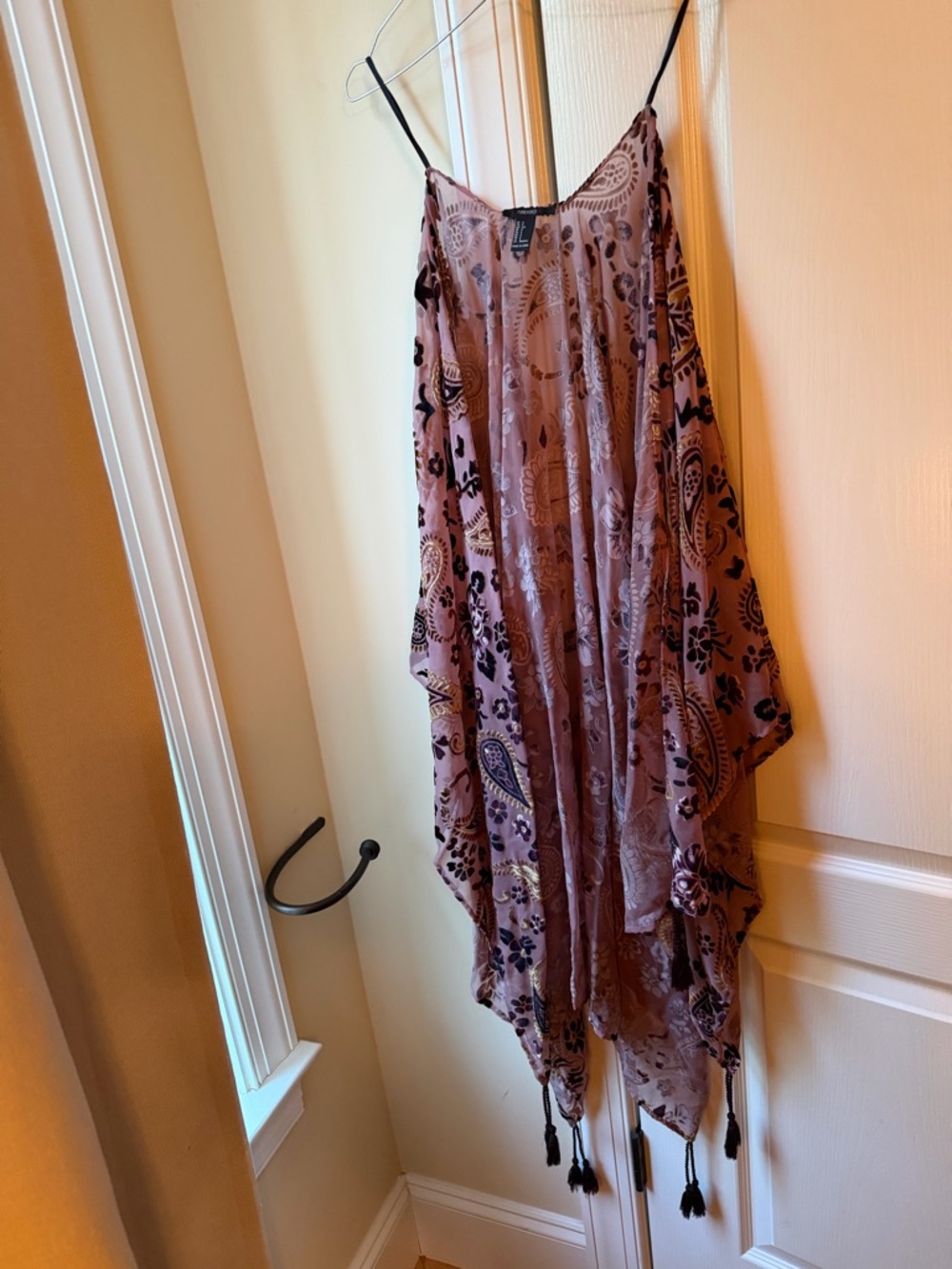 Forever 21 Mauve Paisley Tassel Kimono
